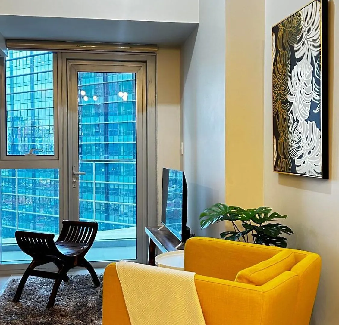 Uptown Parksuites Tower Two - Bgc Taguig, Manila 0*,