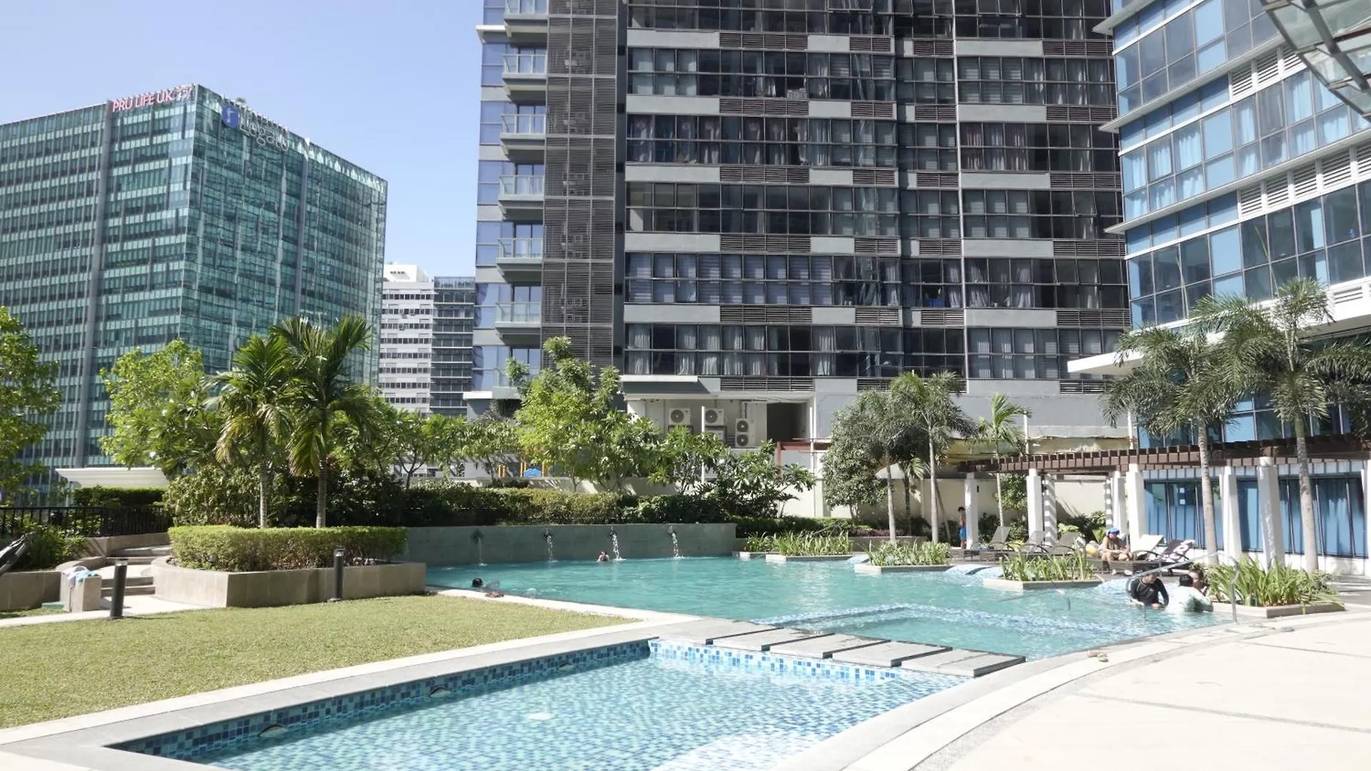 Uptown Parksuites Tower Two - Bgc Taguig, Manila